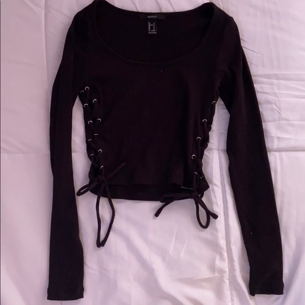 Forever 21 Long Sleeved Cropped Laced Shirt